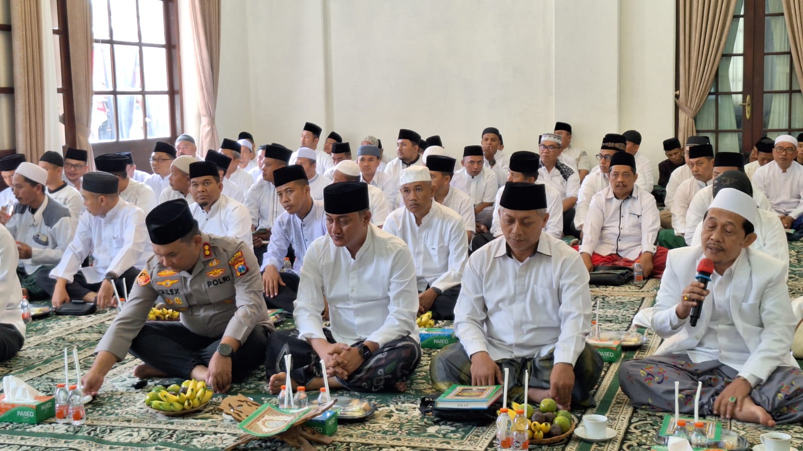 Pimpinan Kemenag Lumajang Ikuti Khatmil Quran dan Istighosah Sambut HARJALU ke-770