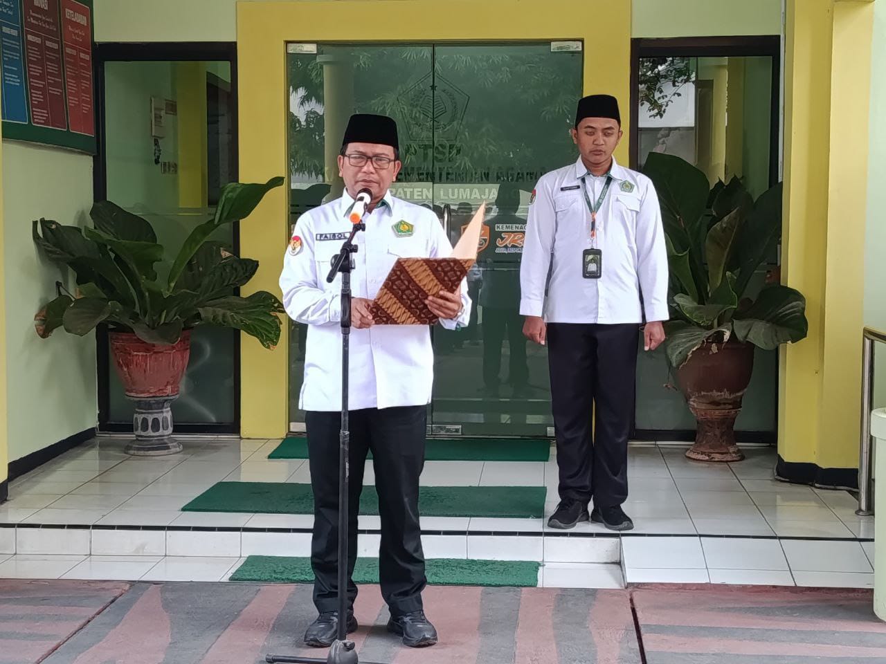 Apel Perdana ASN Kemenag Lumajang Tahun 2026, Kepala Kantor Tekankan Disiplin dan Kebersamaan