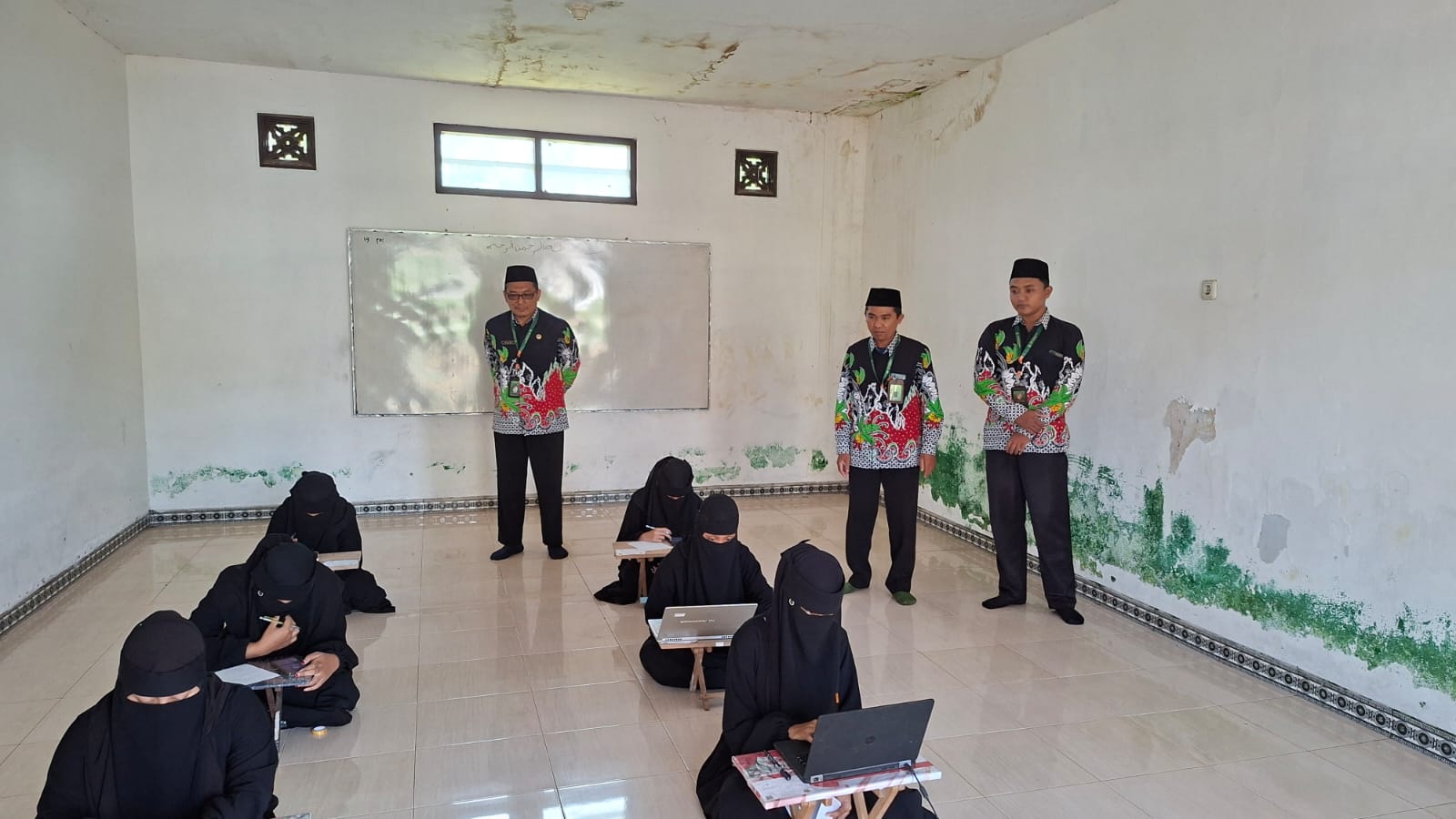 MONEV UJIAN AKHIR NASIONAL PKPPS JENJANG ULYA OLEH PD PONTREN KEMENAG LUMAJANG